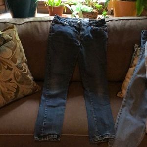Women’s Levi jeans